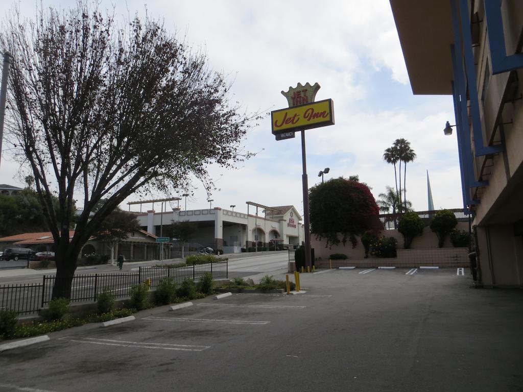 Jet Inn — Photos 1